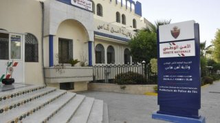 فاس.. توقيف أربعة أشخاص للاشتباه في ارتباطهم بشبكة إجرامية متورطة في سرقة المساعدات الموجهة لضحايا زلزال الحوز