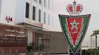 توقيف أربعة أشخاص من دول افريقيا للاشتباه في تورطهم في قضية تتعلق بحيازة وترويج المخدرات والمؤثرات العقلية.