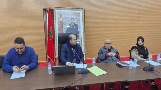 إنزكان… جلسة تشاورية ترصد إختلالات خدمات الماء والكهرباء والتطهير