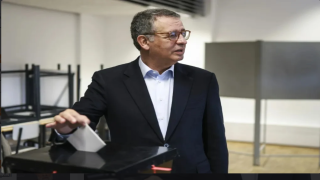 أنطونيو سيغورو يفوز بالرئاسة البرتغالية ويهزم اليمين المتطرف